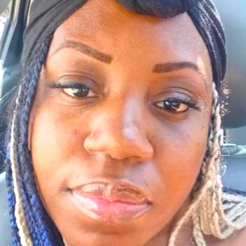 Meet your Posher, Shareka